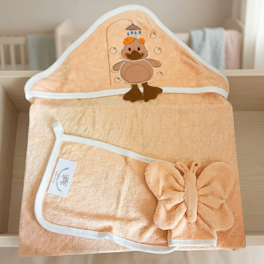 Sortie de bain bébé à capuche beige en Tunisie – Douce et absorbante