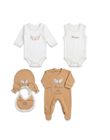 Sortie de clinique bébé prince beige : tenue élégante et tendance pour garcon