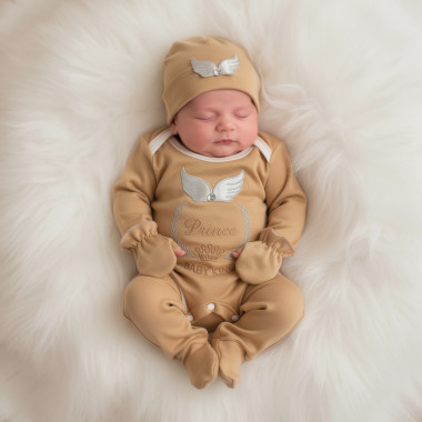 Sortie de clinique bébé prince beige : tenue élégante et tendance pour garcon
