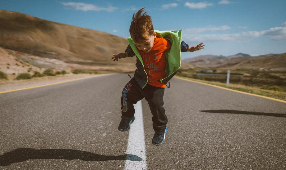 How To Dress Your Newborn Baby: Mother Care Baby Advice